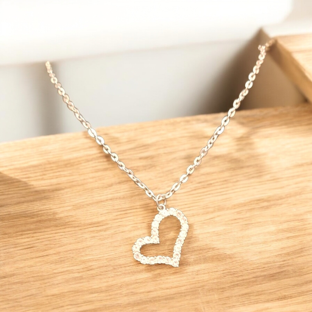 Elegant Adjustable Silver Heart Chain Link Pendant Necklace